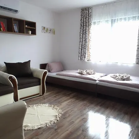 Casa Blanca Ii בית נופש בלטונפנבש